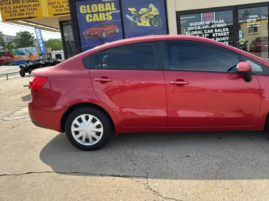 2015 Kia Rio LX photo 1