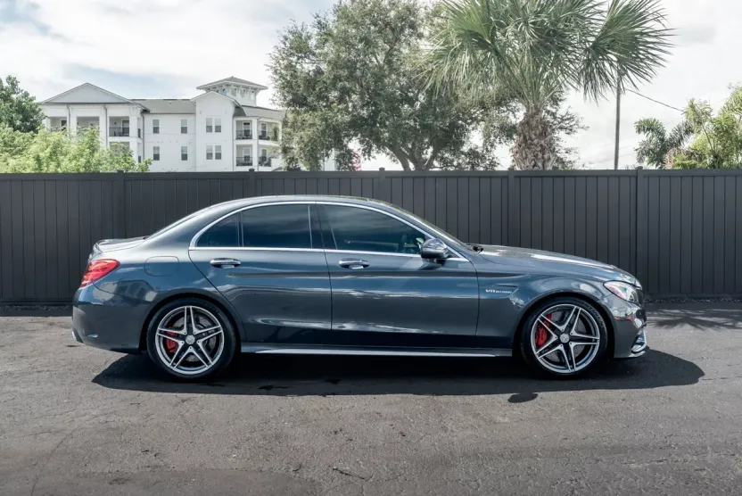 2016 Mercedes Benz C 63 AMG Sedan photo 1