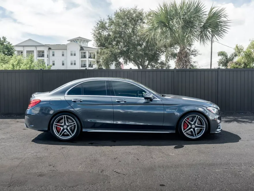 2016 Mercedes Benz C 63 AMG Sedan photo 1