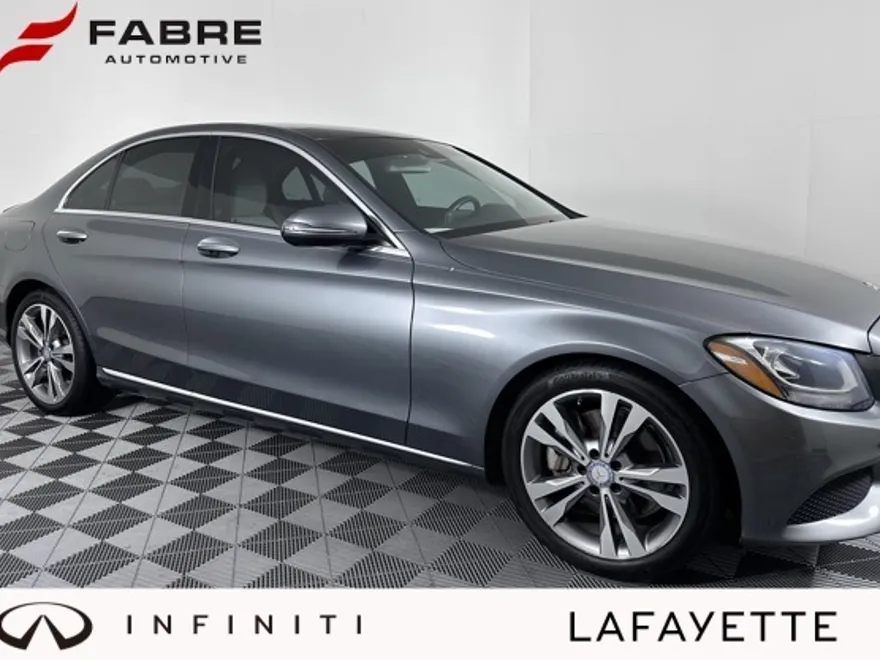 2017 Mercedes Benz C 300 photo 1