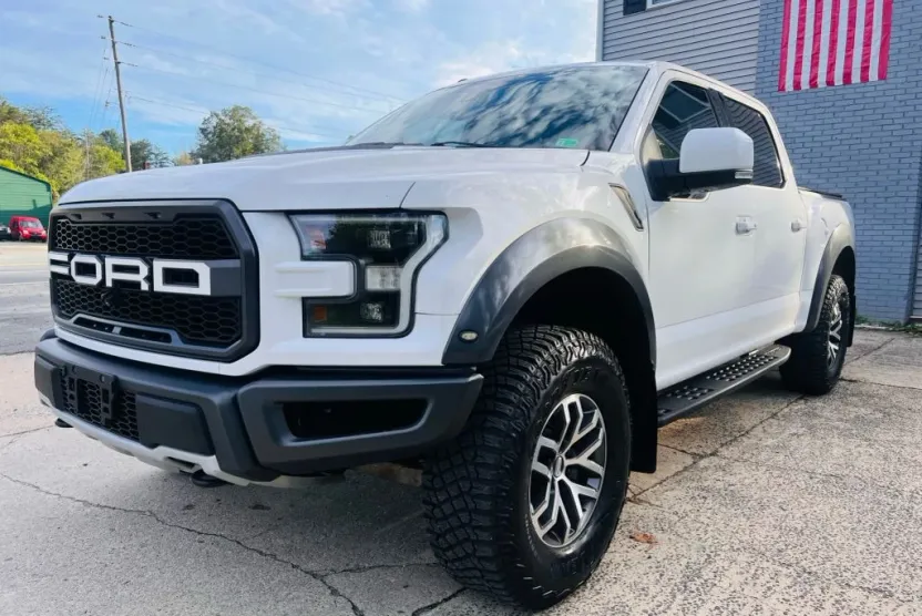 2017 Ford F-150 Raptor photo 1