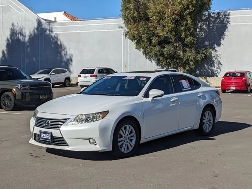 2014 Lexus ES 350 photo 1