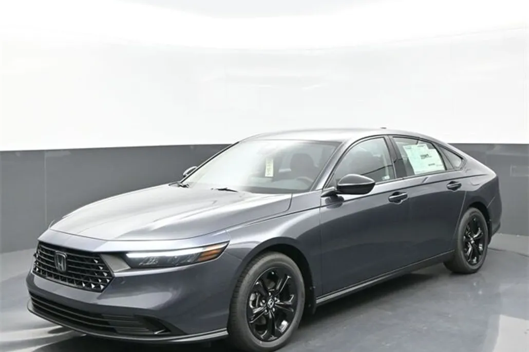 2025 Honda Accord SE photo 1