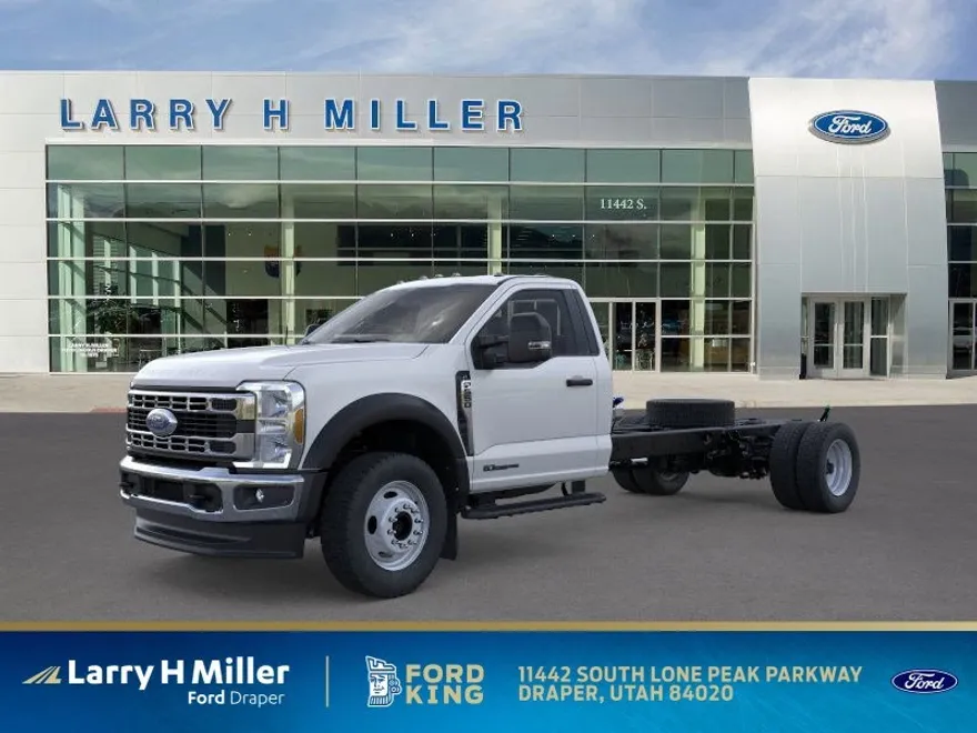 2025 Ford F-550 XL photo 1
