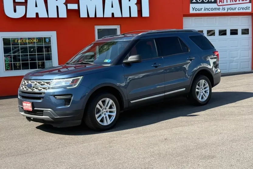 2018 Ford Explorer XLT photo 1