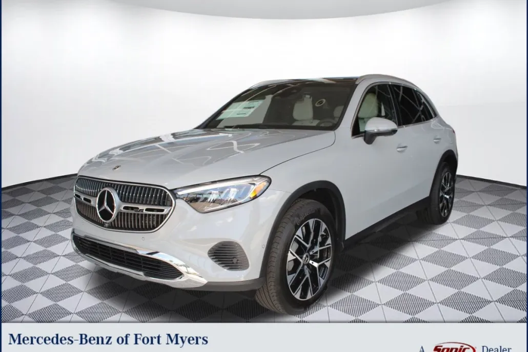 2026 Mercedes Benz GLC 350e 4MATIC photo 1