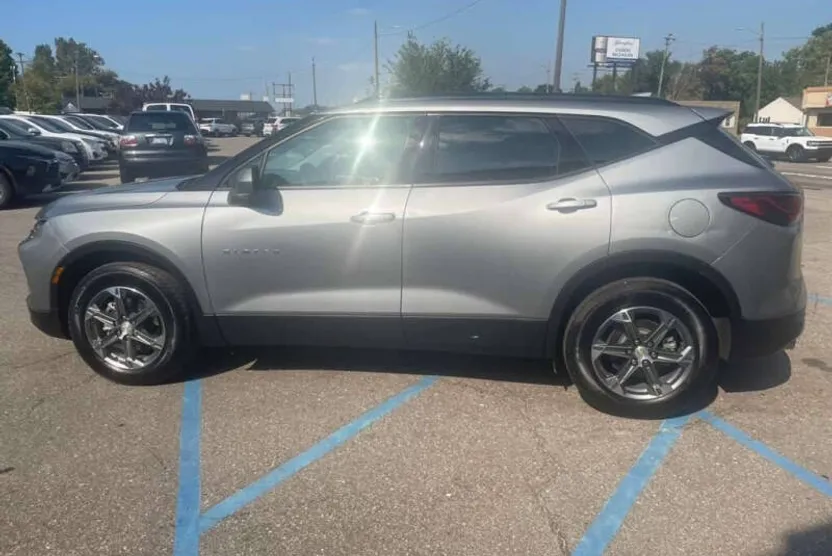 2024 Chevrolet Blazer 2LT photo 1