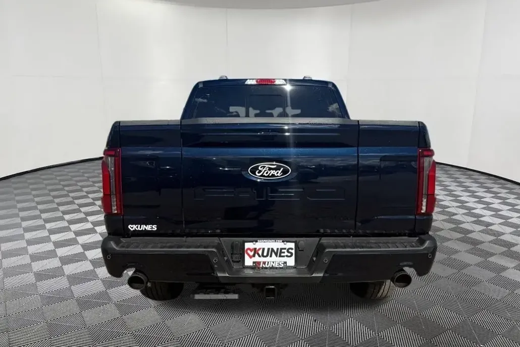 2025 Ford F-150 Lariat photo 1