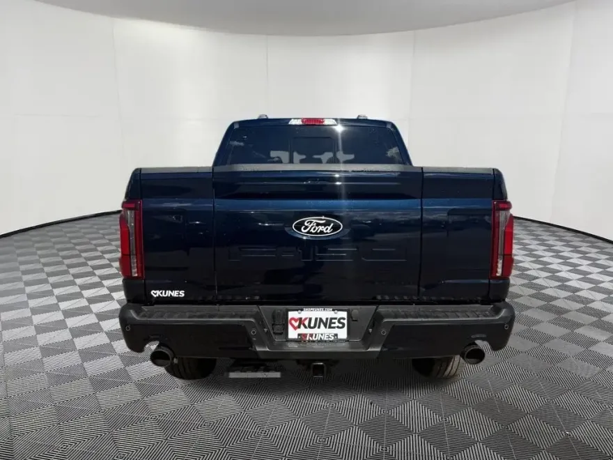 2025 Ford F-150 Lariat photo 1