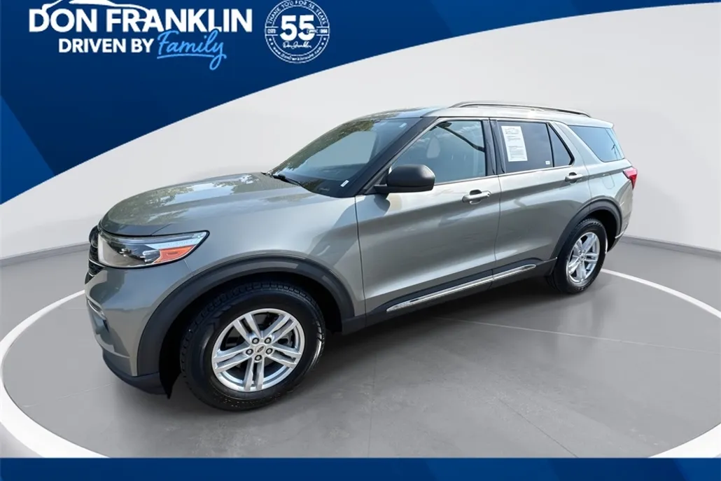 2020 Ford Explorer XLT photo 1