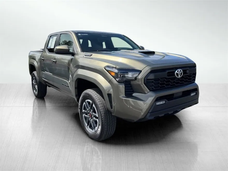 2024 Toyota Tacoma TRD Sport photo 1