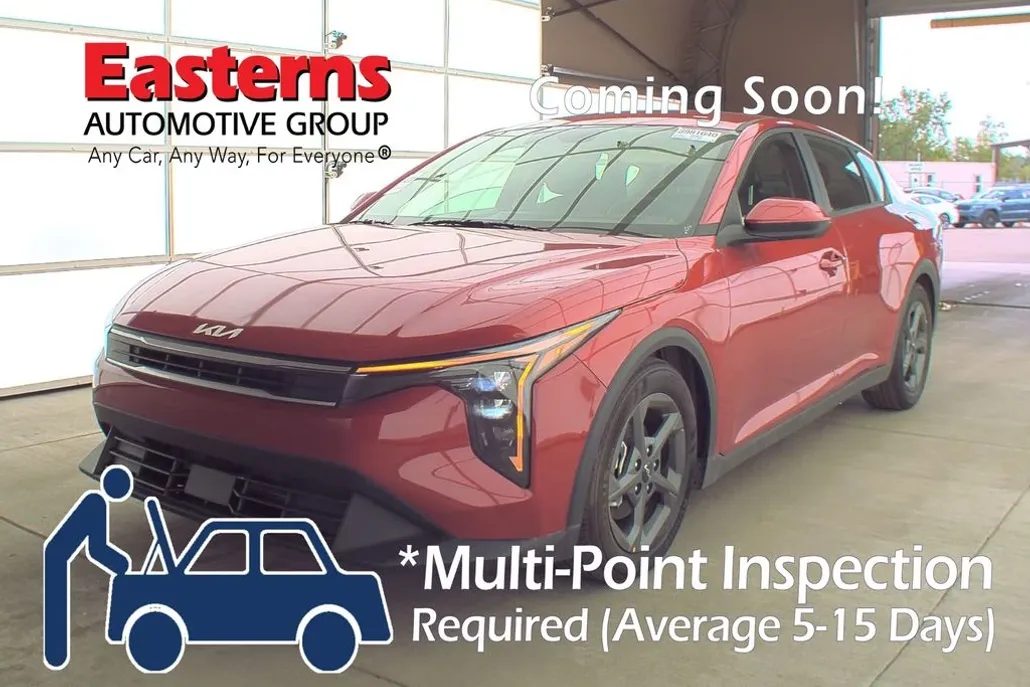 2025 Kia K4 LXS photo 1