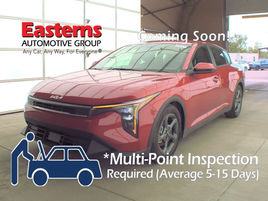 2025 Kia K4 LXS photo 1