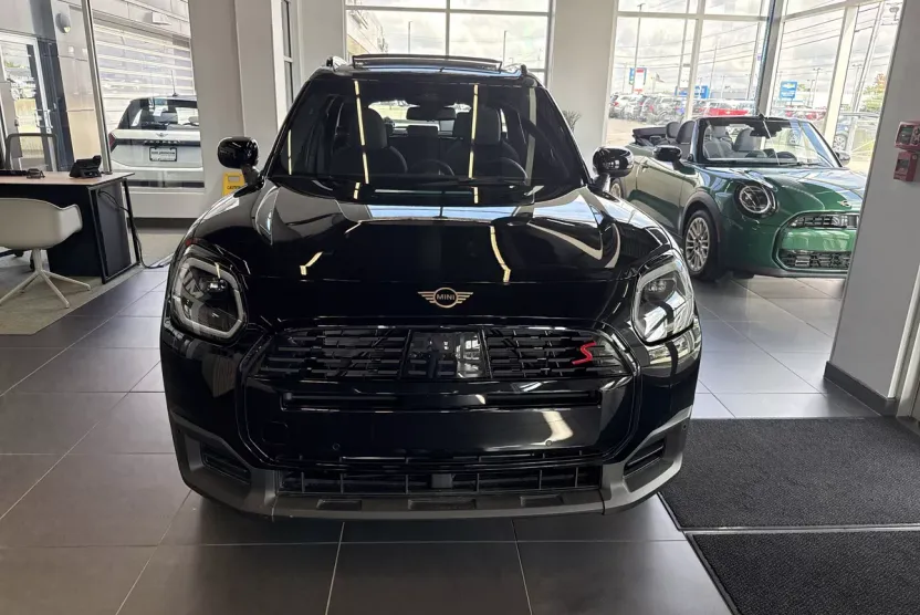 2025 Mini Countryman S ALL4 photo 1