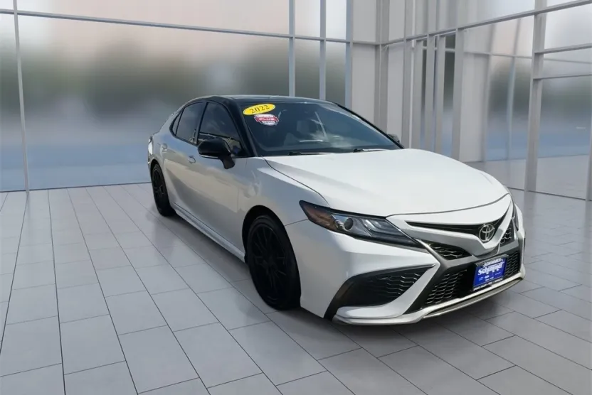 2022 Toyota Camry XSE photo 1