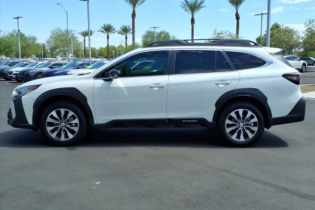 2024 Subaru Outback Limited XT photo 1