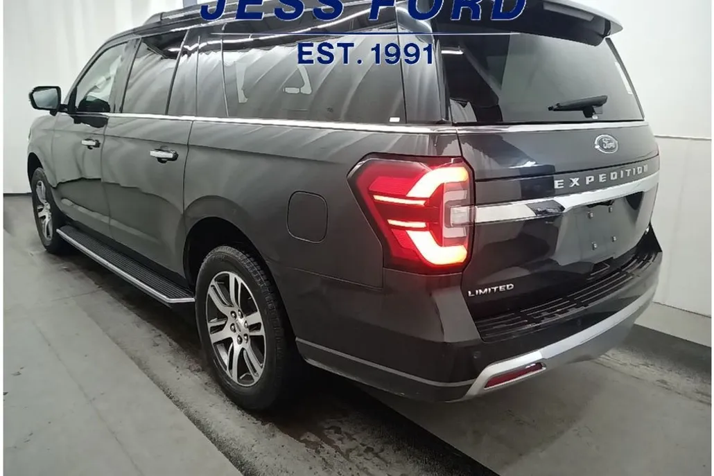 2023 Ford Expedition MAX Limited photo 1