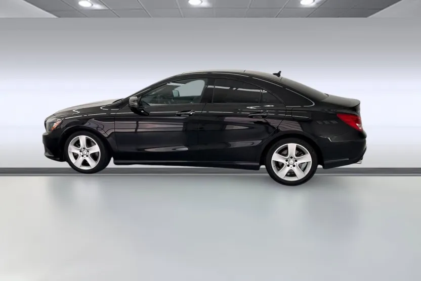 2016 Mercedes Benz CLA 250 photo 1