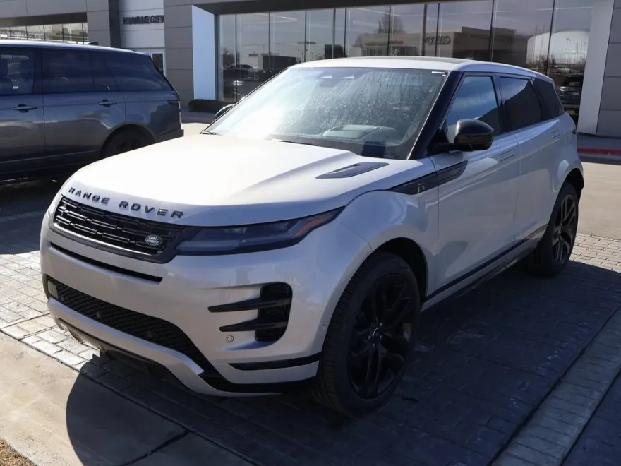 2026 Land Rover Range Rover Evoque Dynamic SE photo 1