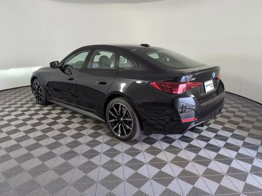 2025 Bmw i4 eDrive40 photo 1
