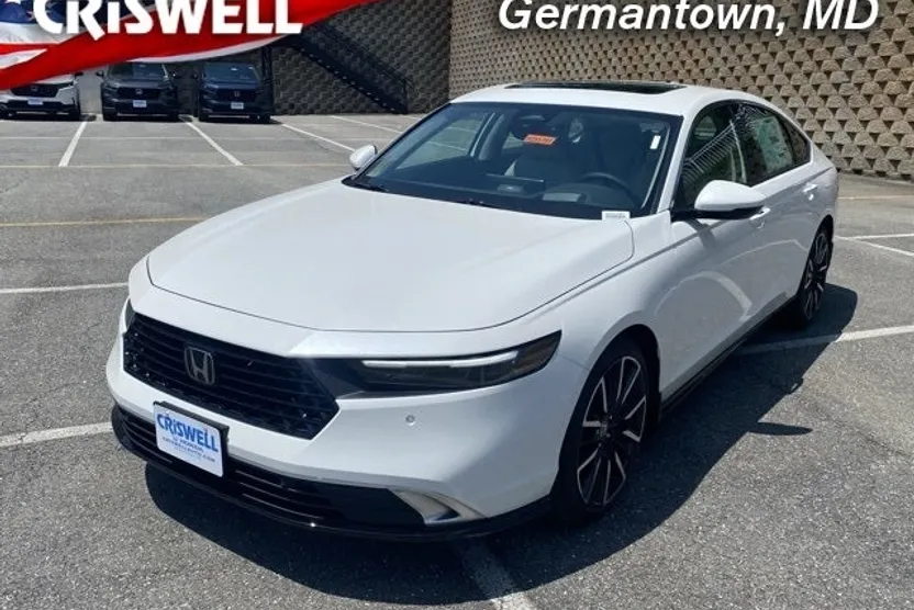 2025 Honda Accord Hybrid Touring photo 1