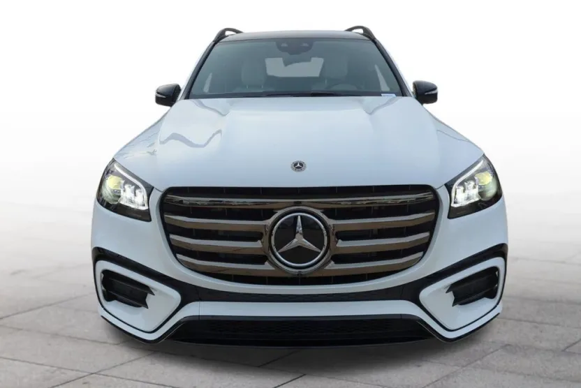 2025 Mercedes Benz GLS 450 4MATIC photo 1
