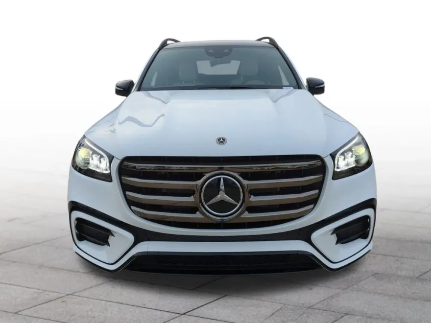 2025 Mercedes Benz GLS 450 4MATIC photo 1