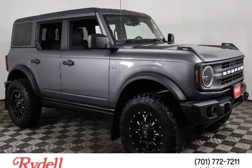 2022 Ford Bronco Black Diamond photo 1