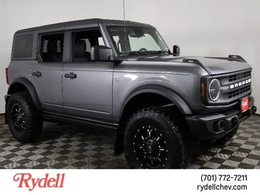 2022 Ford Bronco Black Diamond photo 1