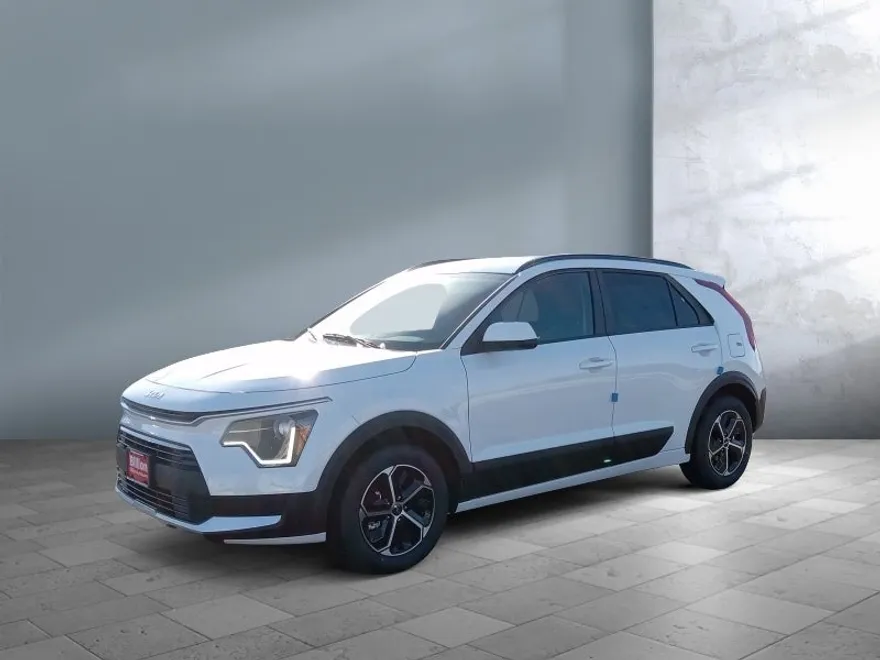 2025 Kia Niro LX photo 1