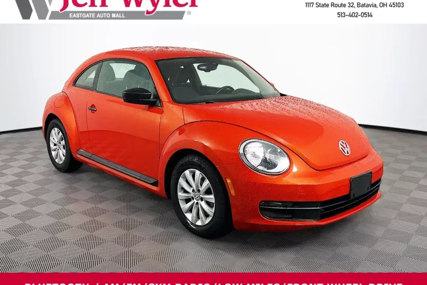 2016 Volkswagen Beetle 1.8T S photo 1
