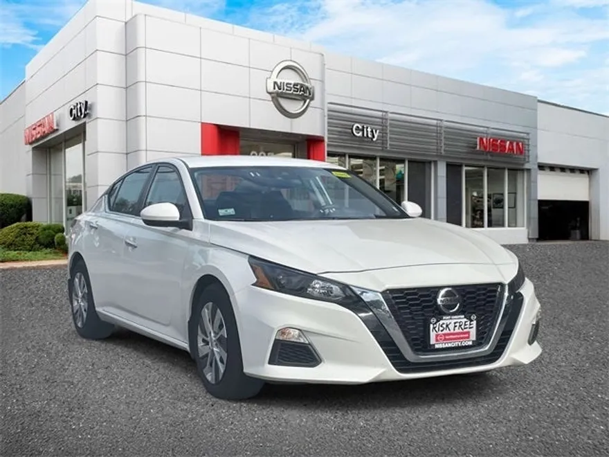 2022 Nissan Altima 2.5 S photo 1