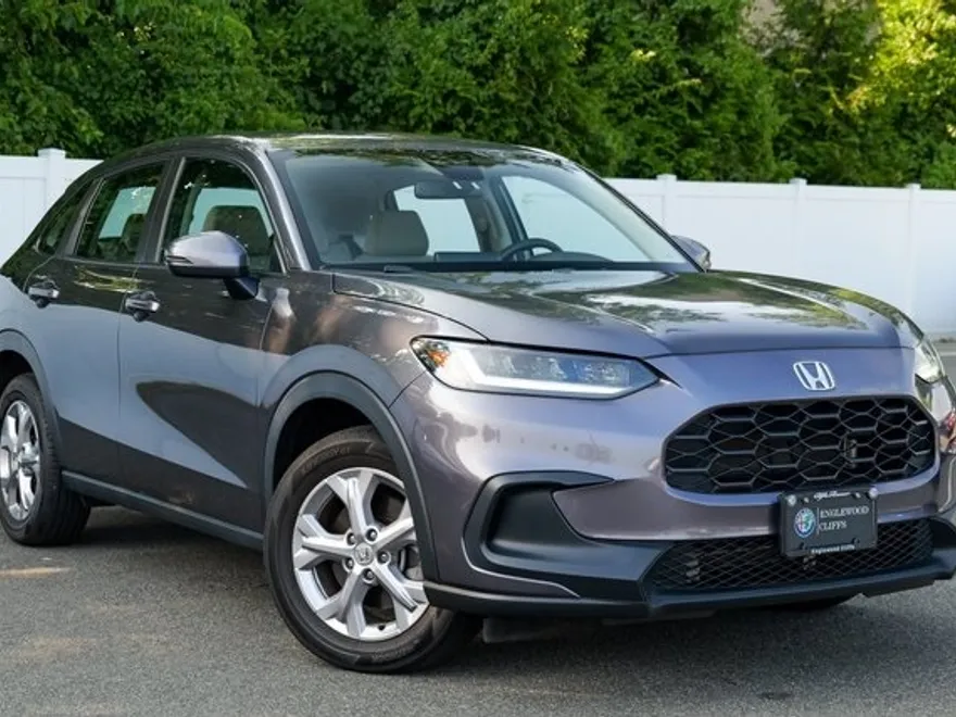 2023 Honda HR-V LX photo 1