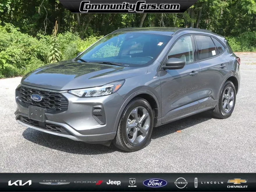 2023 Ford Escape ST-Line photo 1