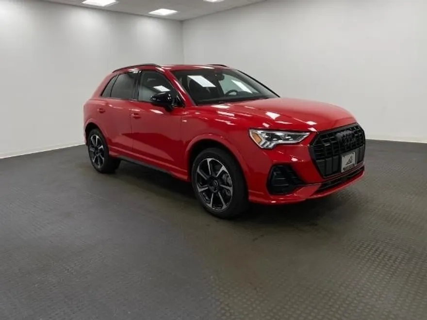 2025 Audi Q3 S line Premium Plus 45 TFSI photo 1