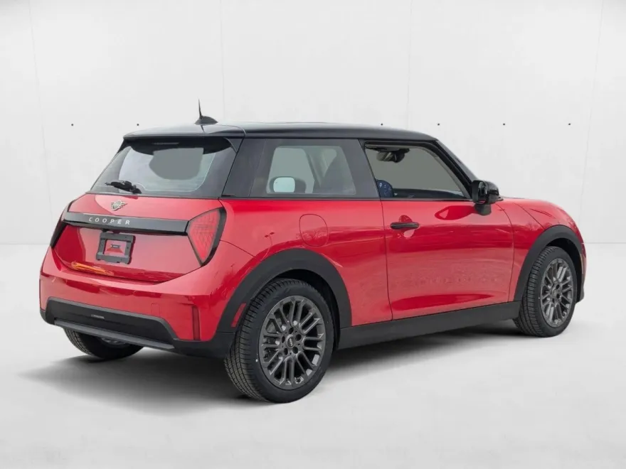 2025 Mini Cooper 2 Door Hardtop Signature photo 1
