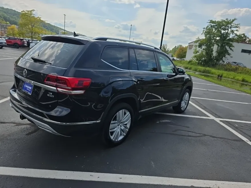 2019 Volkswagen Atlas V6 SEL photo 1