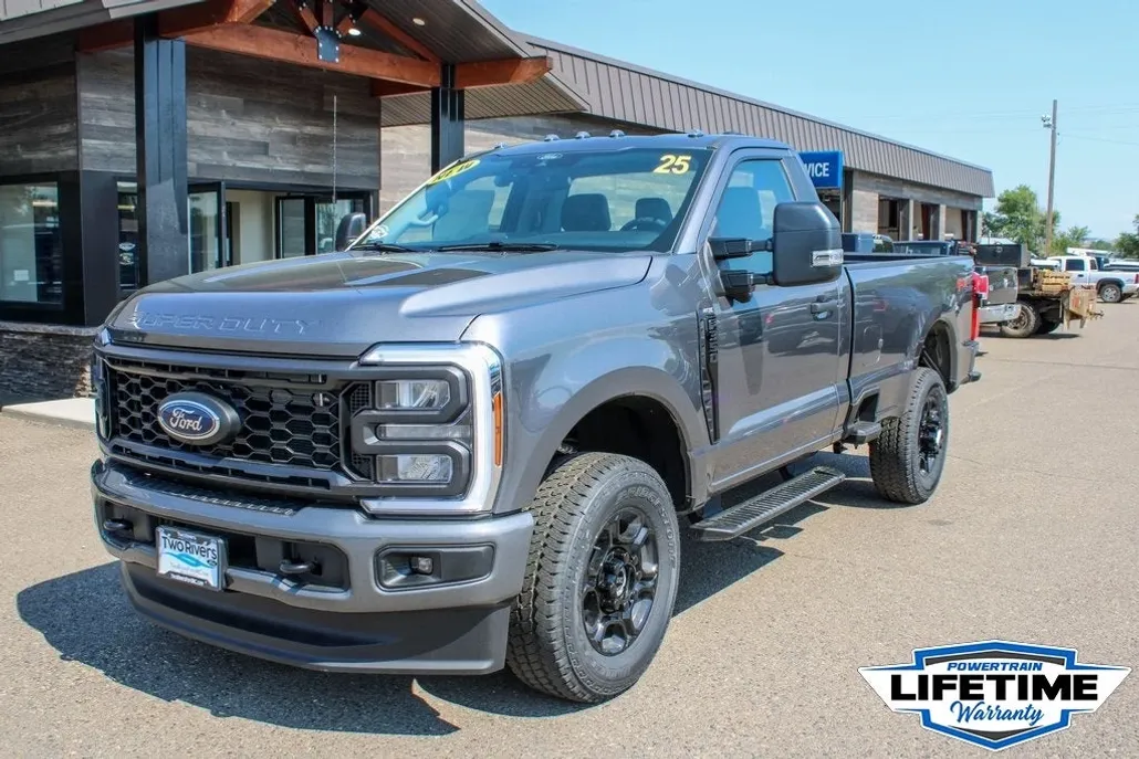 2025 Ford F-350 photo 1