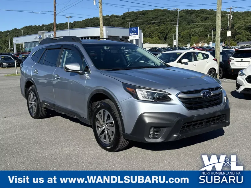 2020 Subaru Outback Premium photo 1