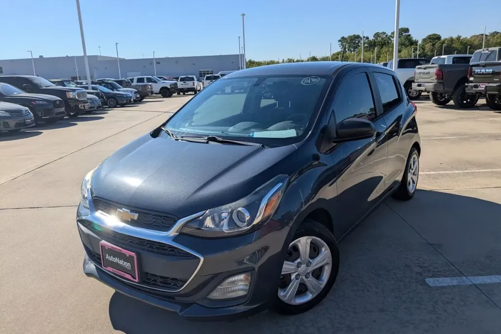 2020 Chevrolet Spark LS photo 1