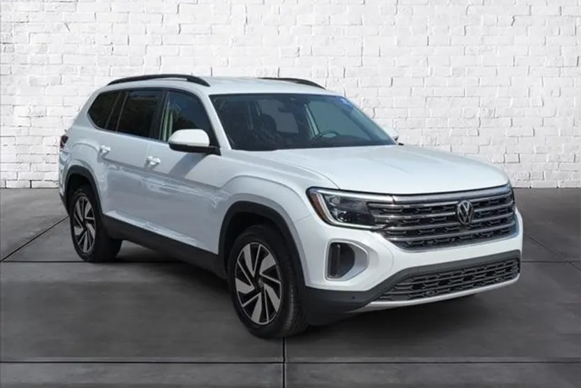 2024 Volkswagen Atlas SE Technology photo 1
