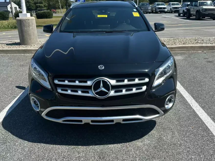 2020 Mercedes Benz GLA 250 photo 1