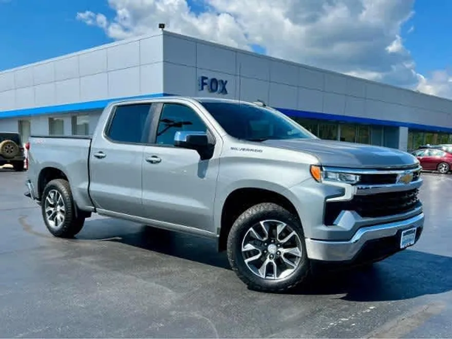 2023 Chevrolet Silverado 1500 LT photo 1