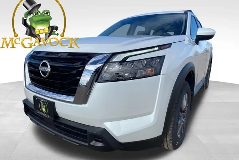 2025 Nissan Pathfinder SV photo 1