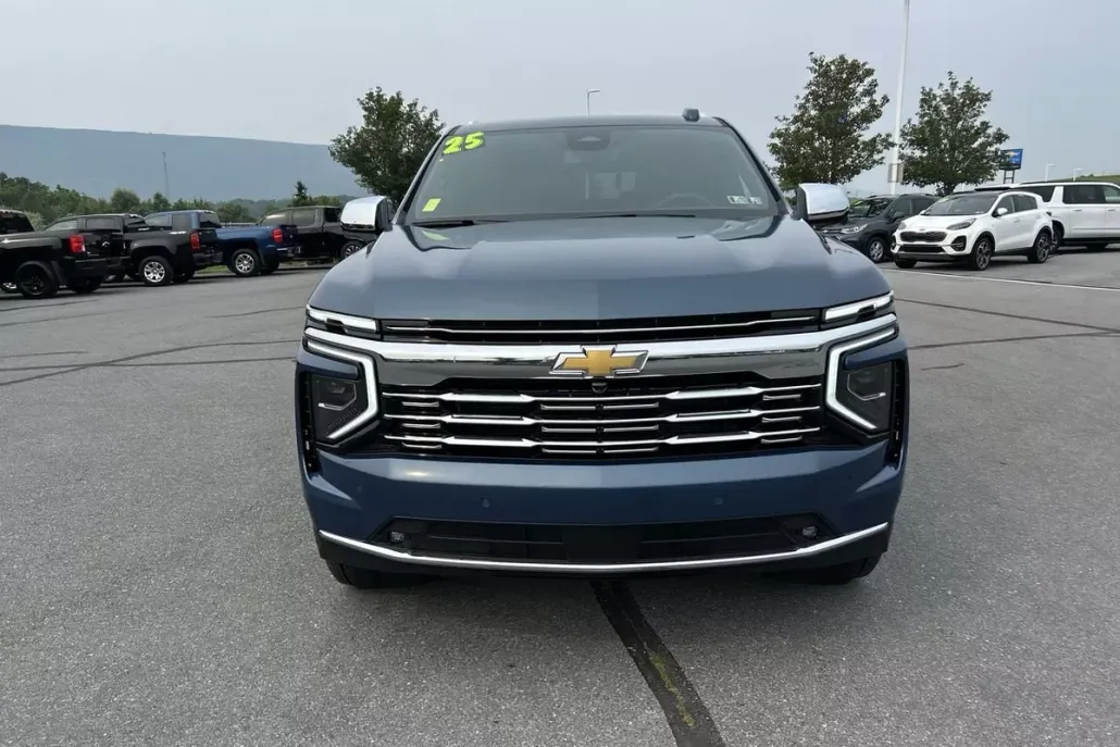 2025 Chevrolet Tahoe Premier photo 1