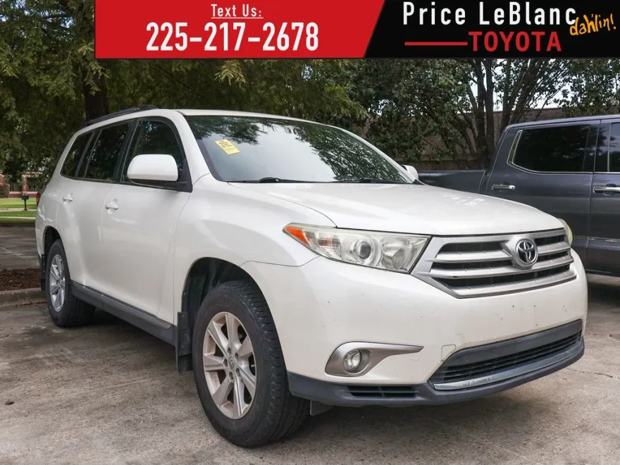 2012 Toyota Highlander Base photo 1