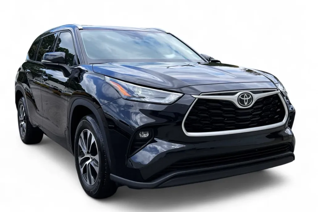 2022 Toyota Highlander XLE photo 1