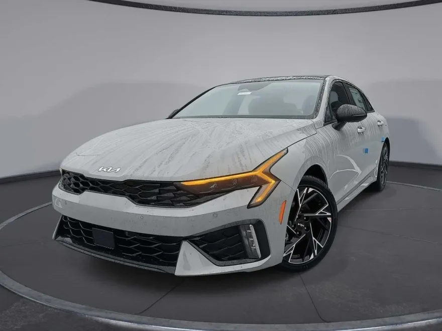 2026 Kia K5 GT-Line photo 1