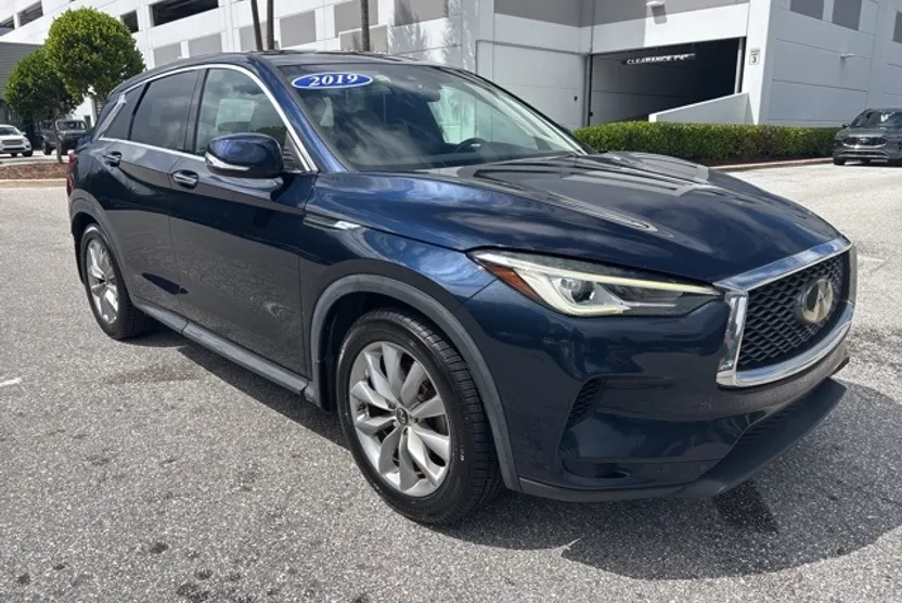 2019 Infiniti QX50 PURE photo 1
