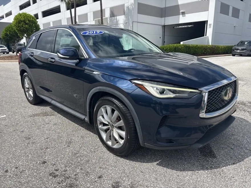 2019 Infiniti QX50 PURE photo 1